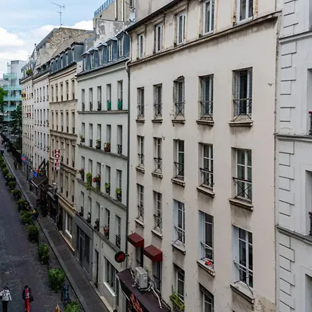Bright Near Grands Boulevards Apartment *